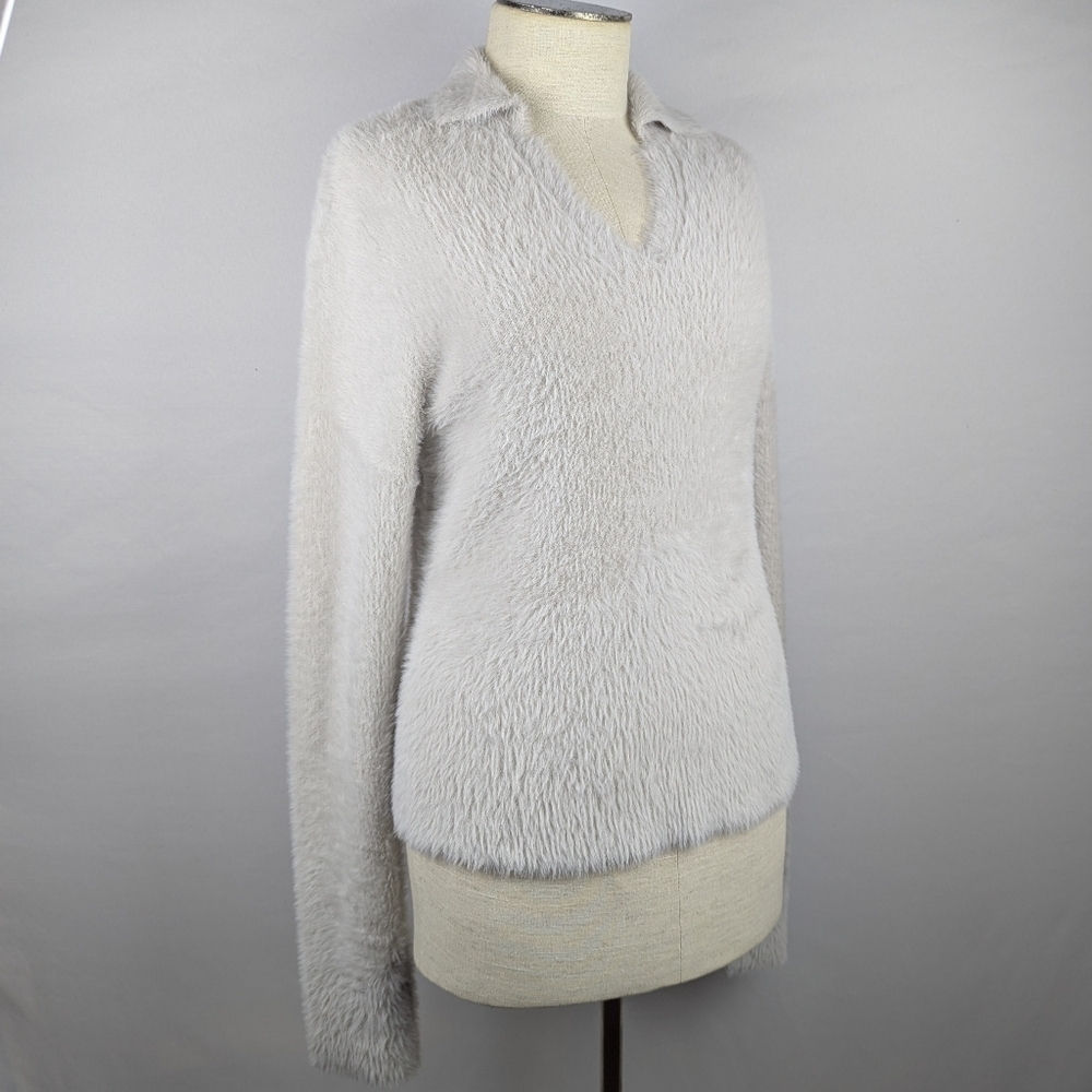 Vince Eyelash Polo Sweater Long Sleeve Soft FuzzyTexture Light Birch Stone M NWT - Picture 4 of 14